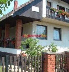 Balatonlelle Apartmanház